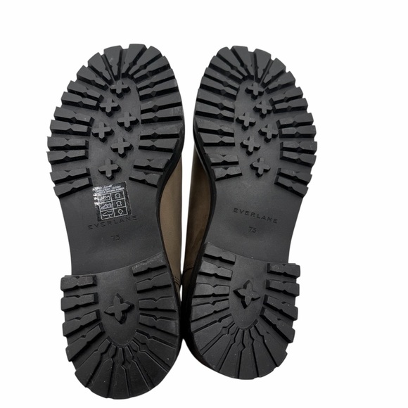 NEW Everlane Mushroom Suede Leather Lug Sole Chelsea Bootie in Size 7.5 - Picture 10 of 12